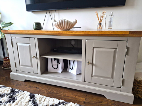 Grey wood stand - grey,