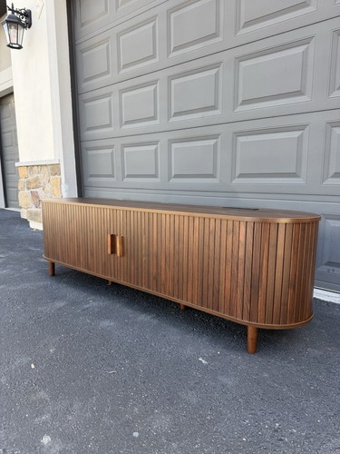 Brand new walnut - 70”,